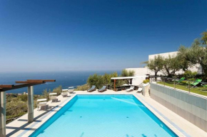 Villa con piscina privata sul mare giardini e terrazze